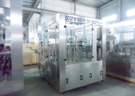 China Capsuladora carbónica 3 del llenador de Rinser de la máquina de rellenar de la bebida del dióxido de carbono EN 1 proveedor