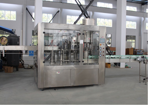 China Máquina de rellenar del refresco carbónico de la botella, relleno líquido y máquina del lacre proveedor