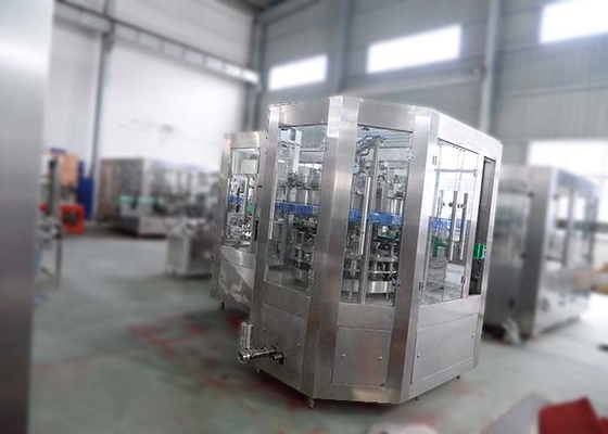 China Relleno que se lava capsulando 3 en 1 llenador del pistón rotatorio del jugo semi automático proveedor
